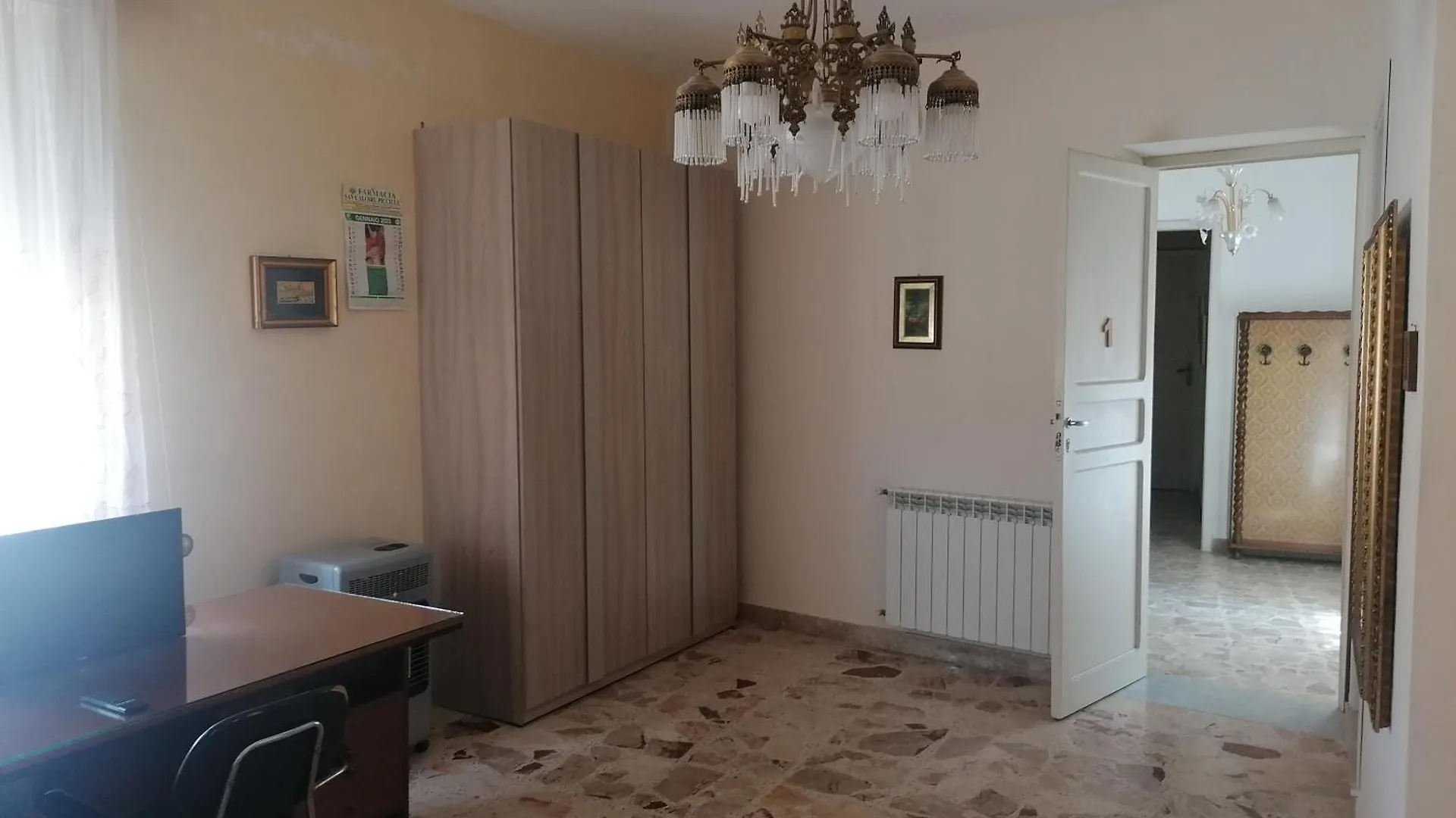 San Caloiru Home Naro